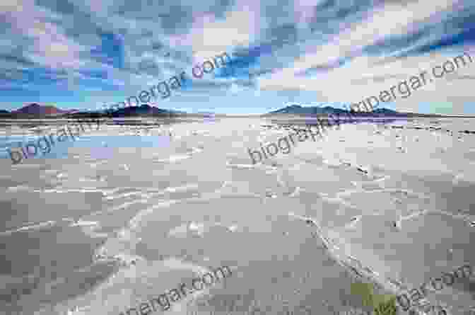 Striking Image Of The Bonneville Salt Flats, Depicting Its Vast Expanse And Surreal Beauty Bonneville Salt Flats (Images Of America)